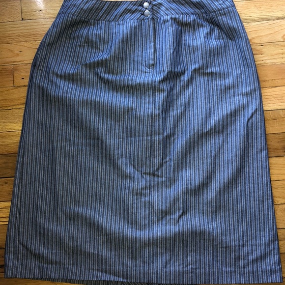 Harve Benard Dresses & Skirts - 💙HARVÉ BERNARD💙STRIPED DENIM MIDI SKIRT💙